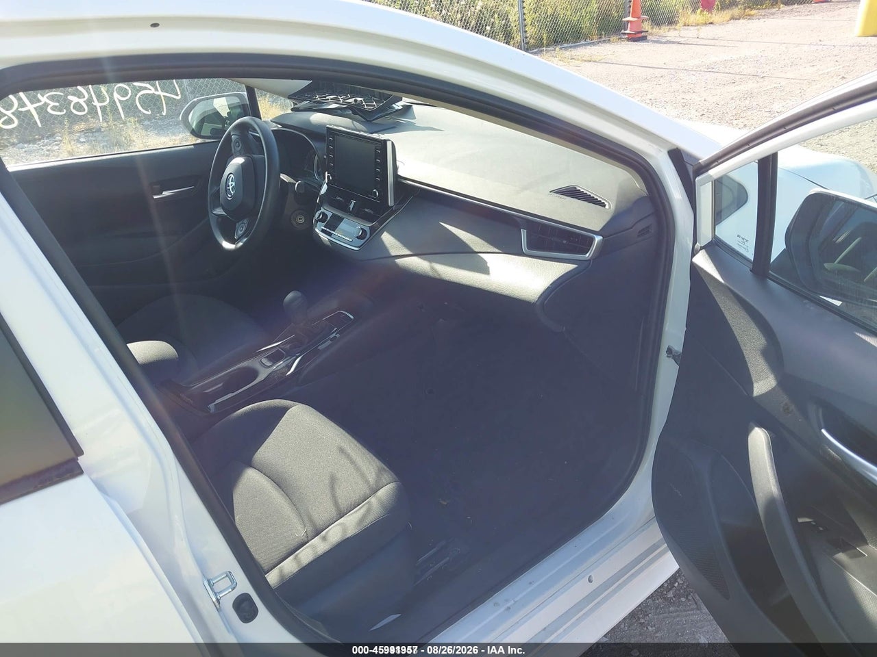 2021 TOYOTA COROLLA LE · 5/10