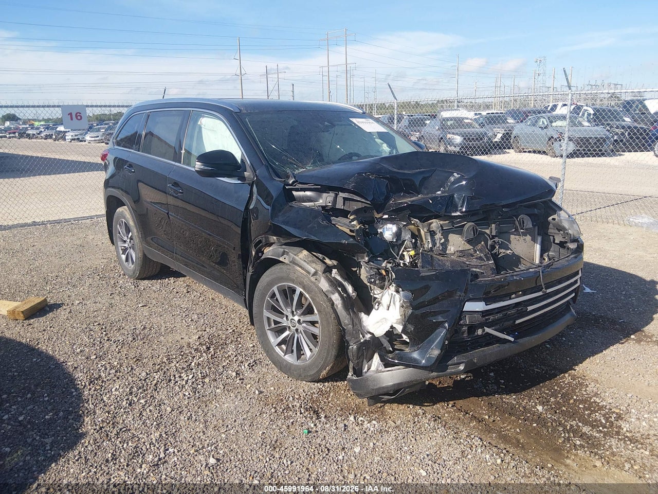 2019 TOYOTA HIGHLANDER XLE