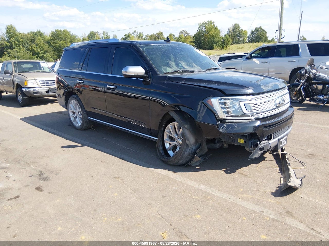 1FMJU1MT4KE****** · 2019 FORD EXPEDITION PLATINUM