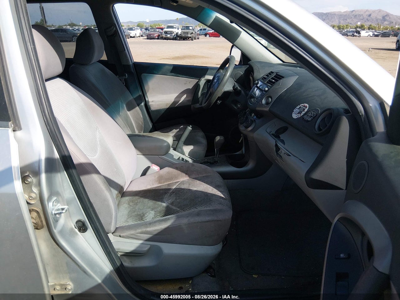 2006 TOYOTA RAV4 · 5/10