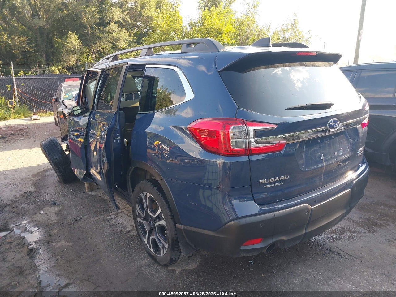 2023 SUBARU ASCENT LIMITED 7-PASSENGER · 3/10