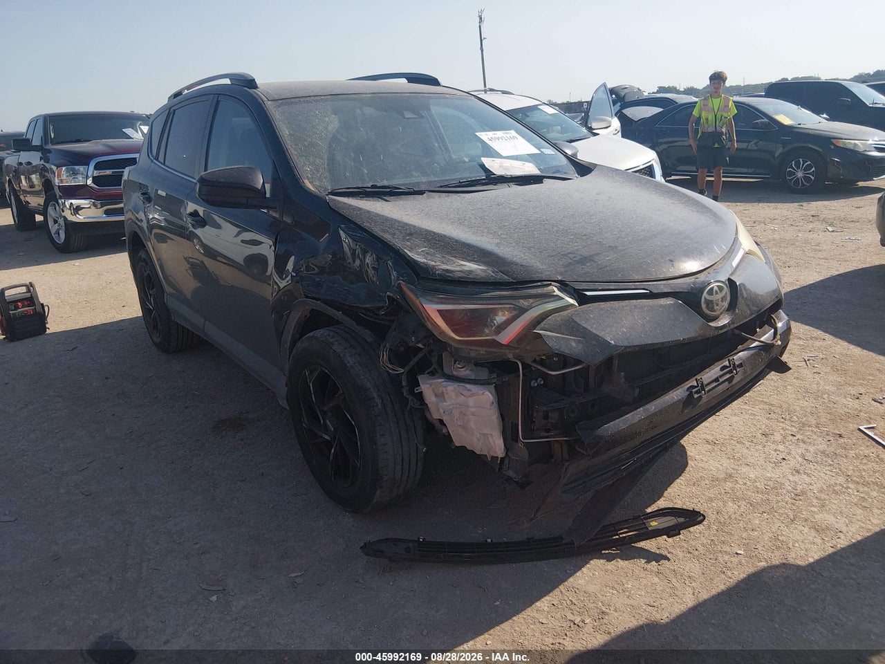 2017 TOYOTA RAV4 LE · 6/10