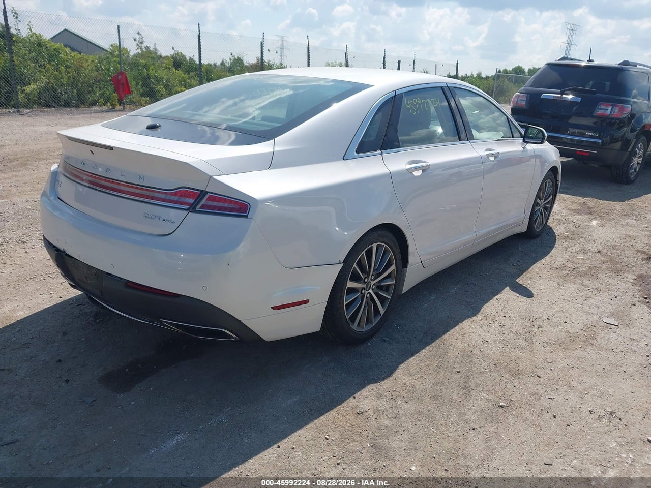 2017 LINCOLN MKZ SELECT · 4/11
