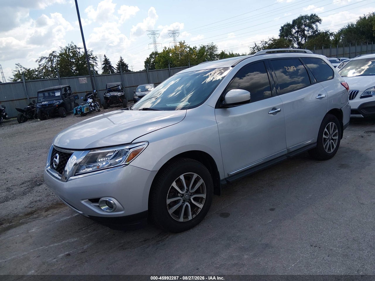 2013 NISSAN PATHFINDER SL · 2/10