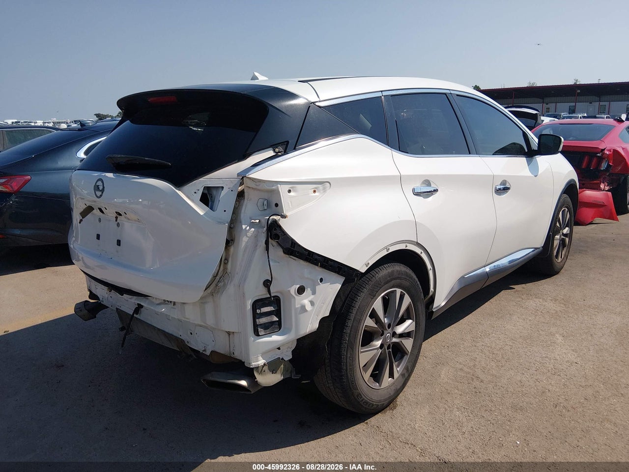 2016 NISSAN MURANO S · 4/11