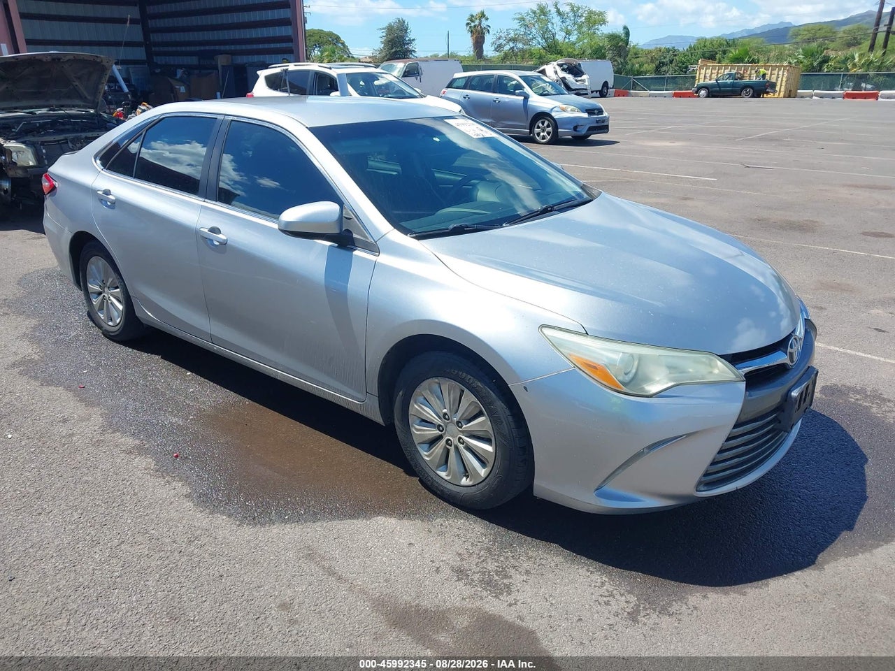 2015 TOYOTA CAMRY LE