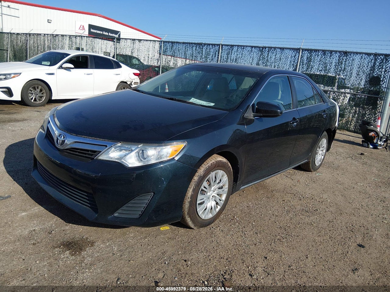 2012 TOYOTA CAMRY LE · 2/11