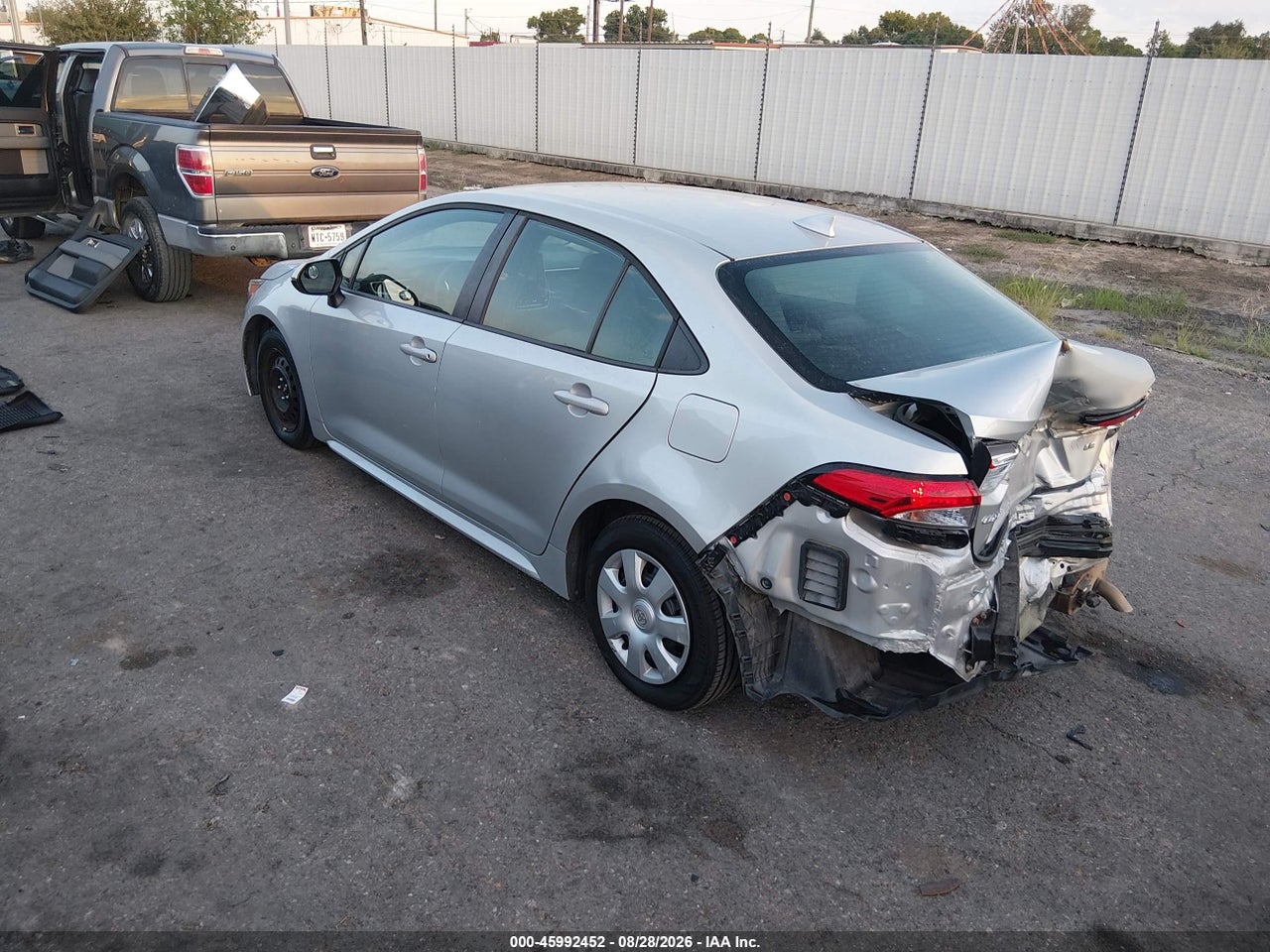 2020 TOYOTA COROLLA LE · 3/11