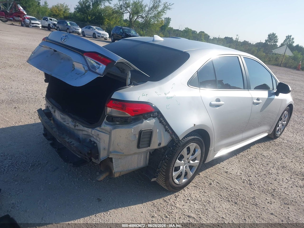 2021 TOYOTA COROLLA LE · 4/11
