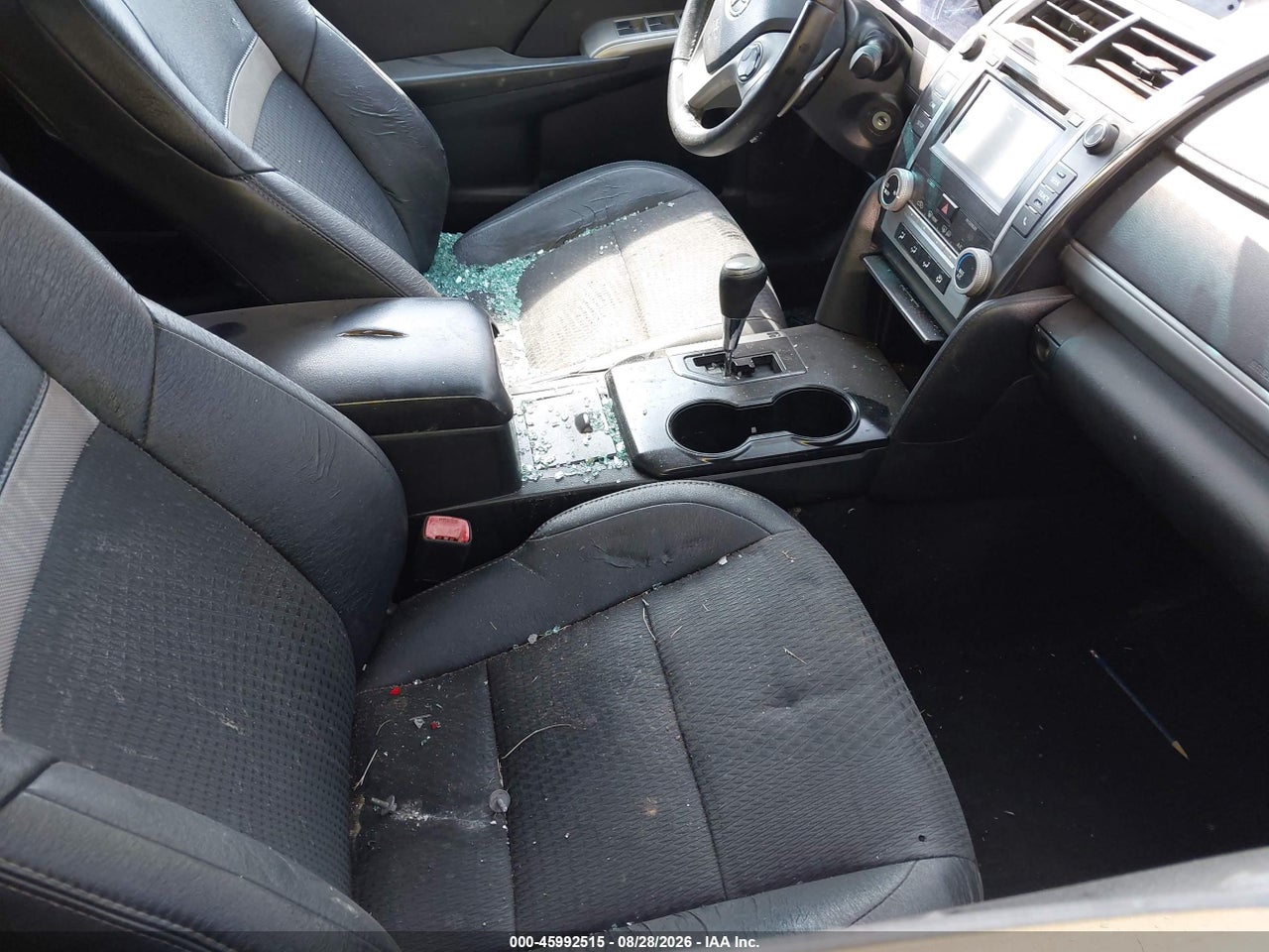 2014 TOYOTA CAMRY SE · 5/10