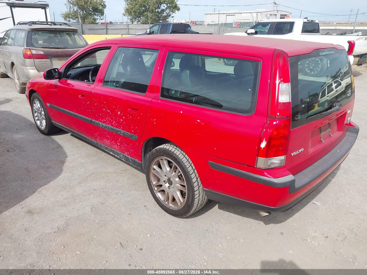2001 VOLVO V70 T5 · 3/11