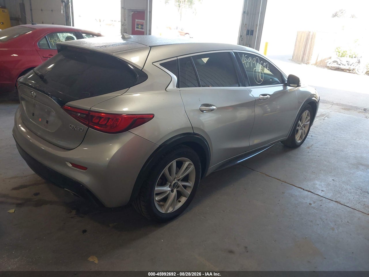 2018 INFINITI QX30 LUXURY · 4/11