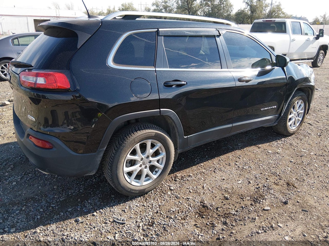 2016 JEEP CHEROKEE LATITUDE · 4/11