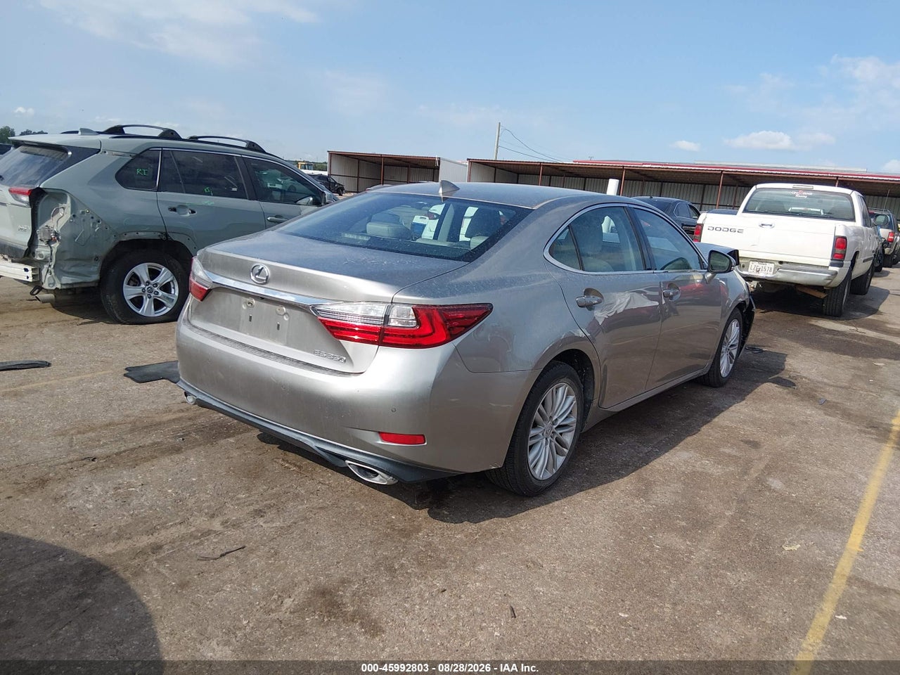 2016 LEXUS ES 350   · 4/11
