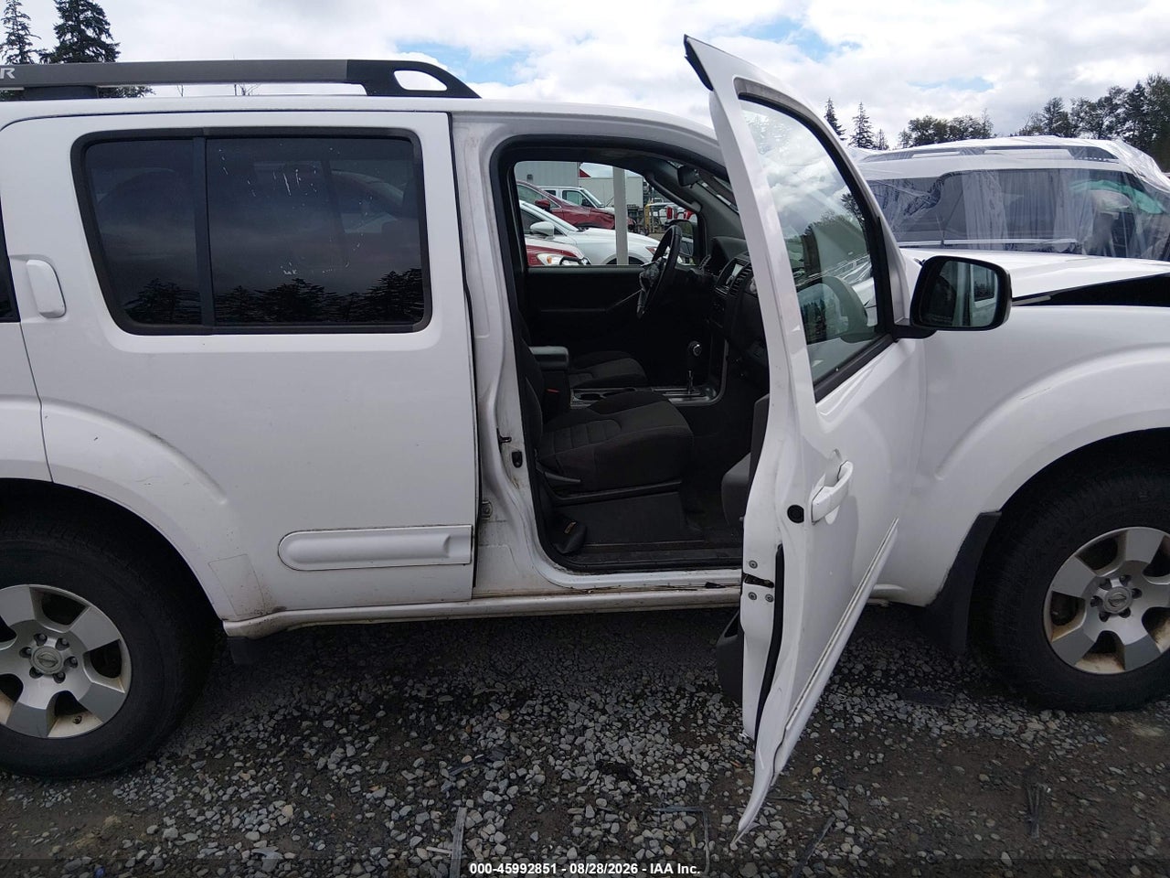 2006 NISSAN PATHFINDER S · 5/11