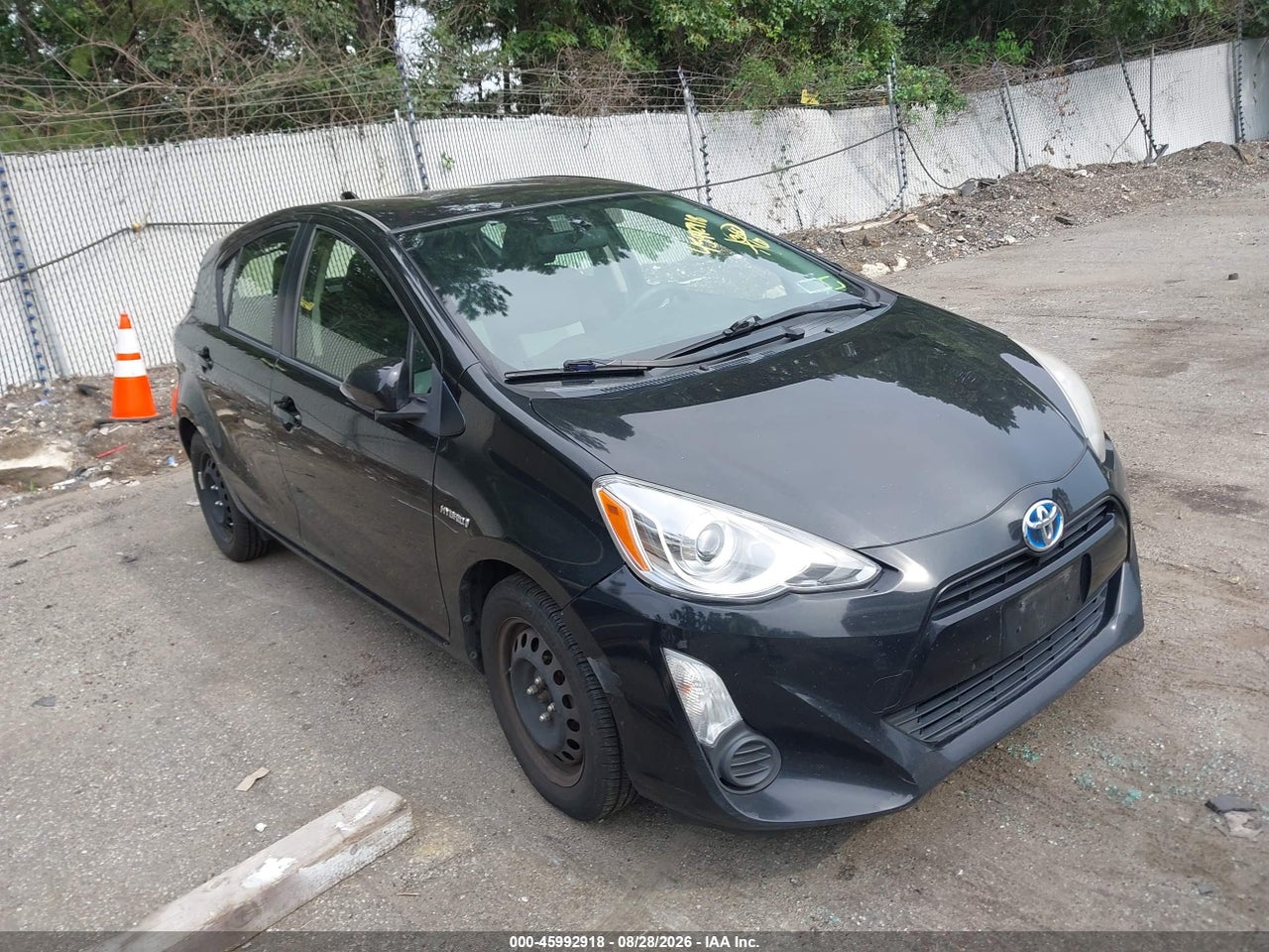 JTDKDTB3XF1****** · 2015 TOYOTA PRIUS C TWO