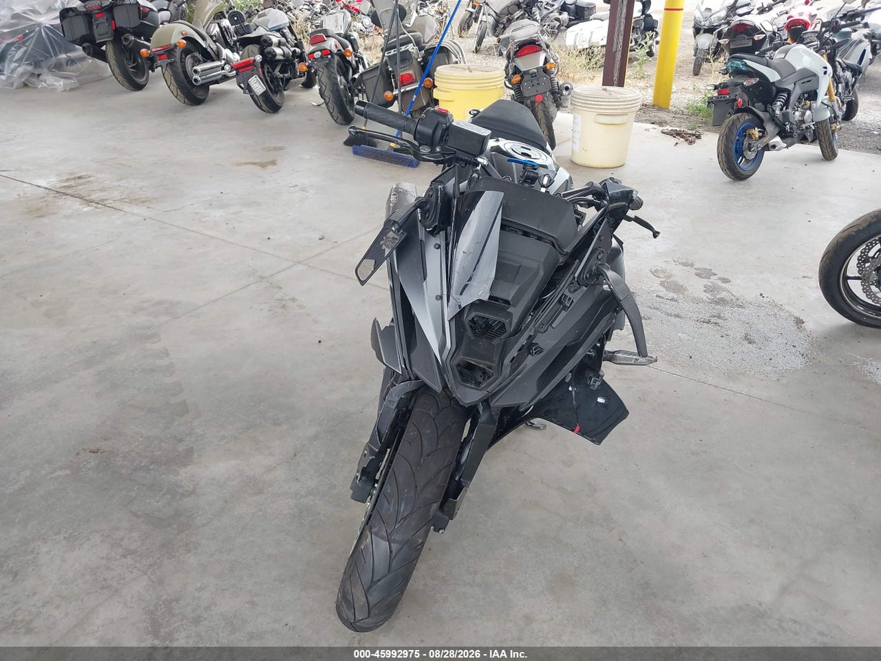2025 SUZUKI GSX800 F · 5/11
