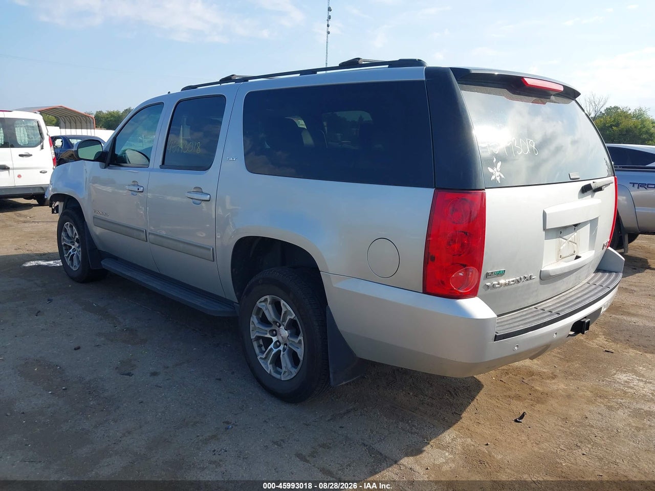 2012 GMC YUKON XL 1500 SLT · 3/11