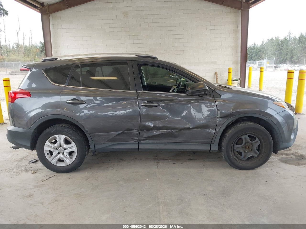 2014 TOYOTA RAV4 LE · 6/11