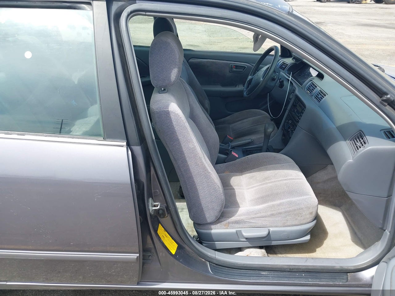 1999 TOYOTA CAMRY LE V6 · 5/11