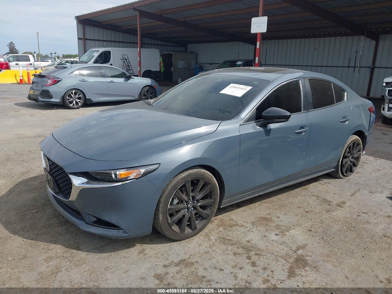 2022 MAZDA MAZDA3 CARBON EDITION · 2/11