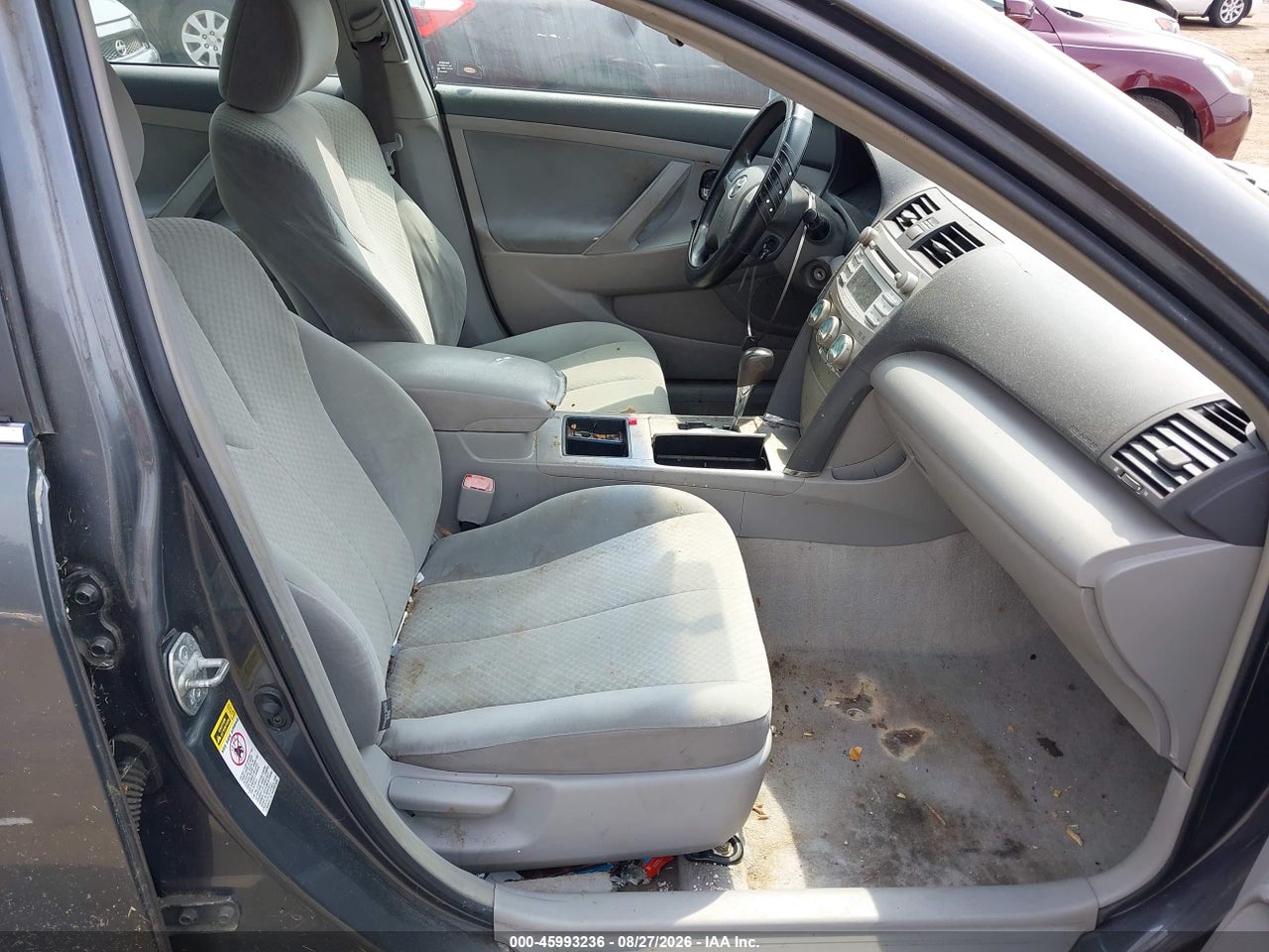 2009 TOYOTA CAMRY LE · 5/11