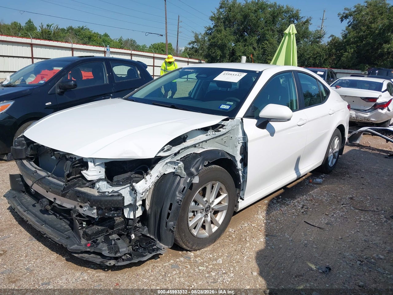 2026 TOYOTA CAMRY LE · 2/11