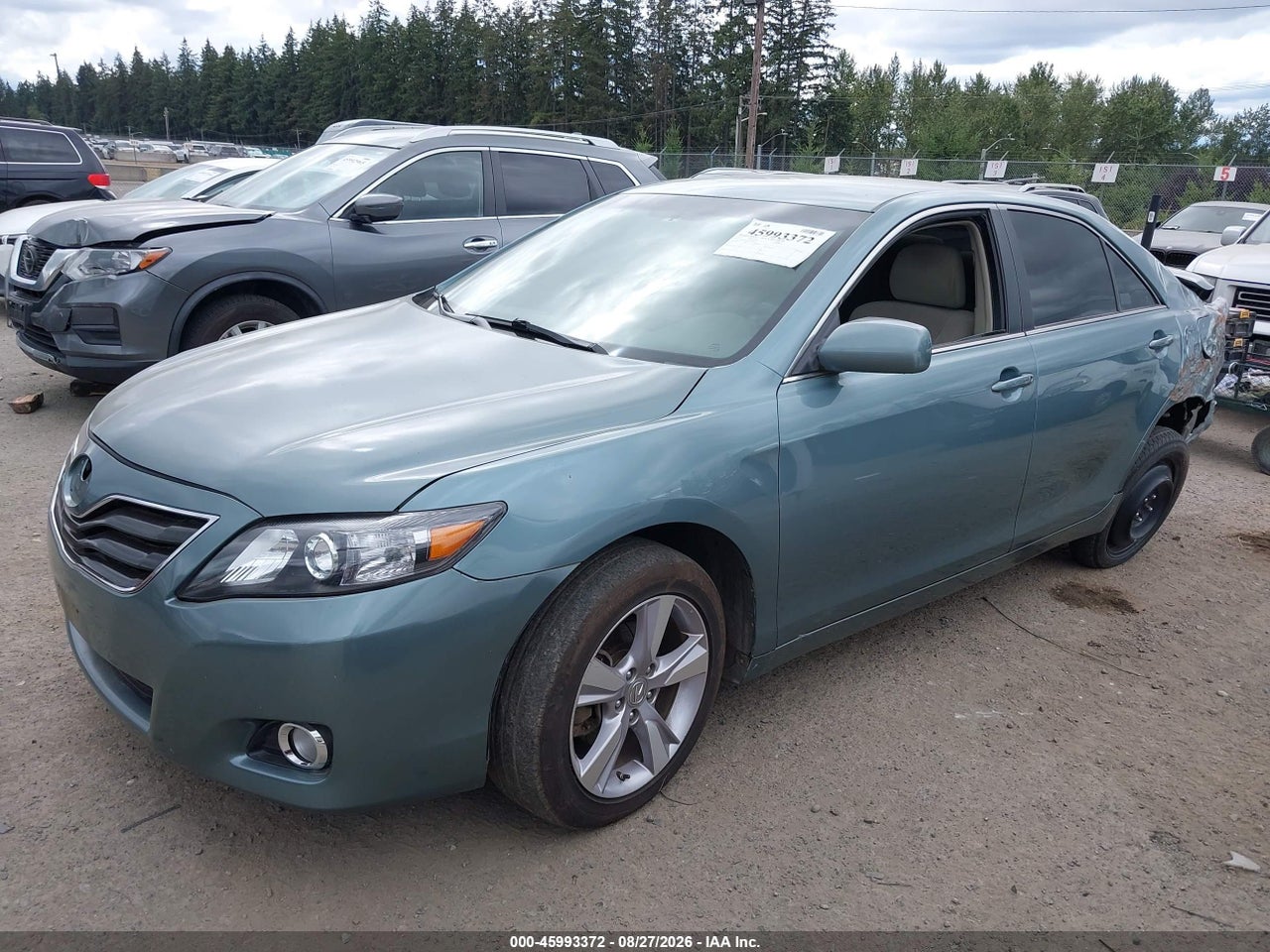 2010 TOYOTA CAMRY LE · 2/11