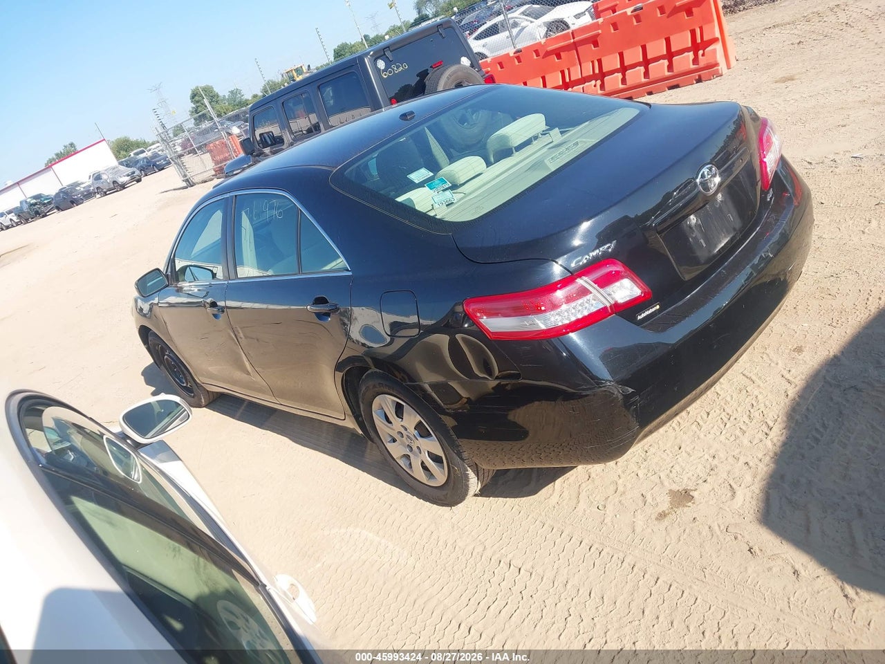2011 TOYOTA CAMRY LE · 3/11