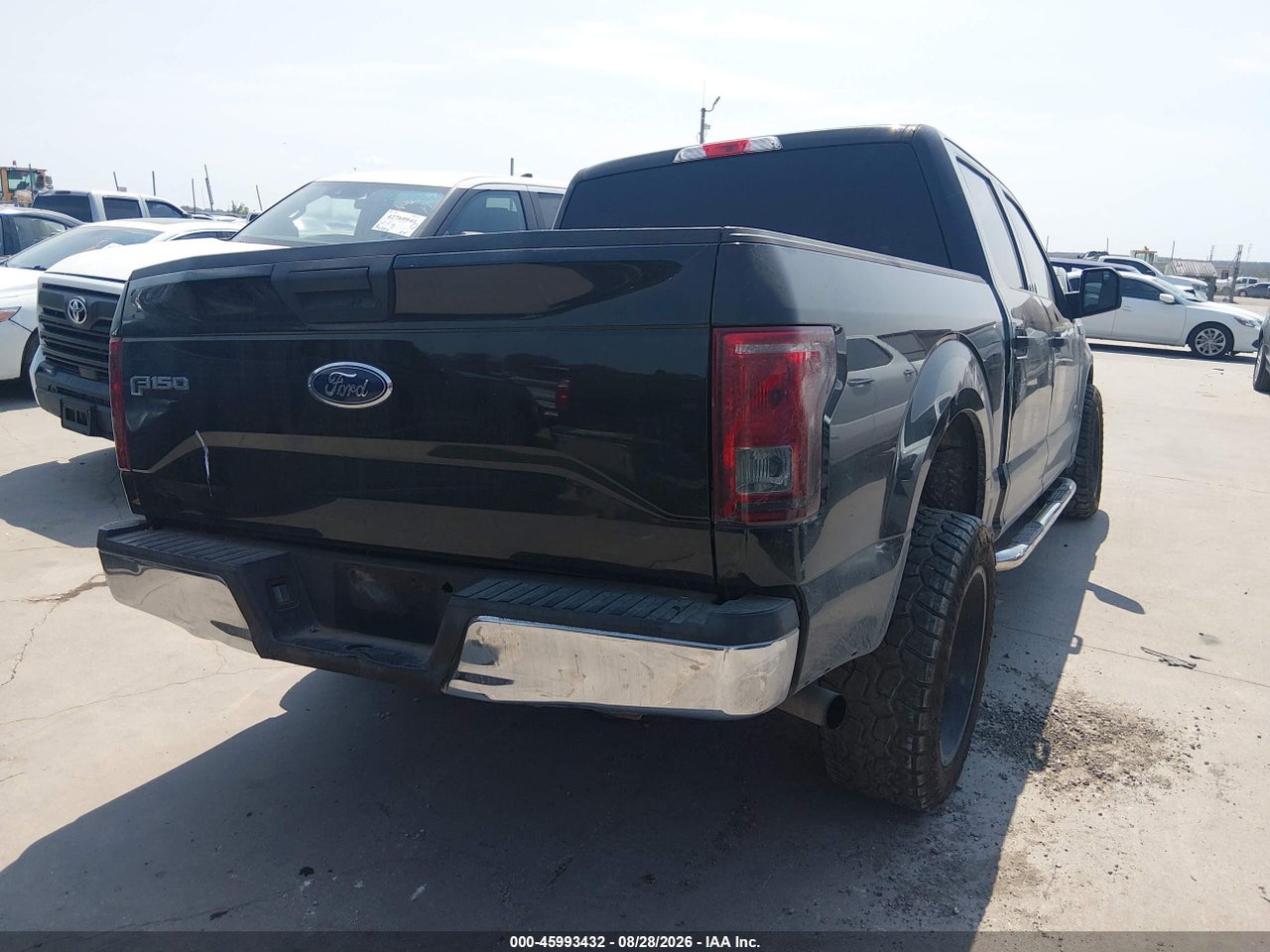 2015 FORD F-150 XLT · 4/11