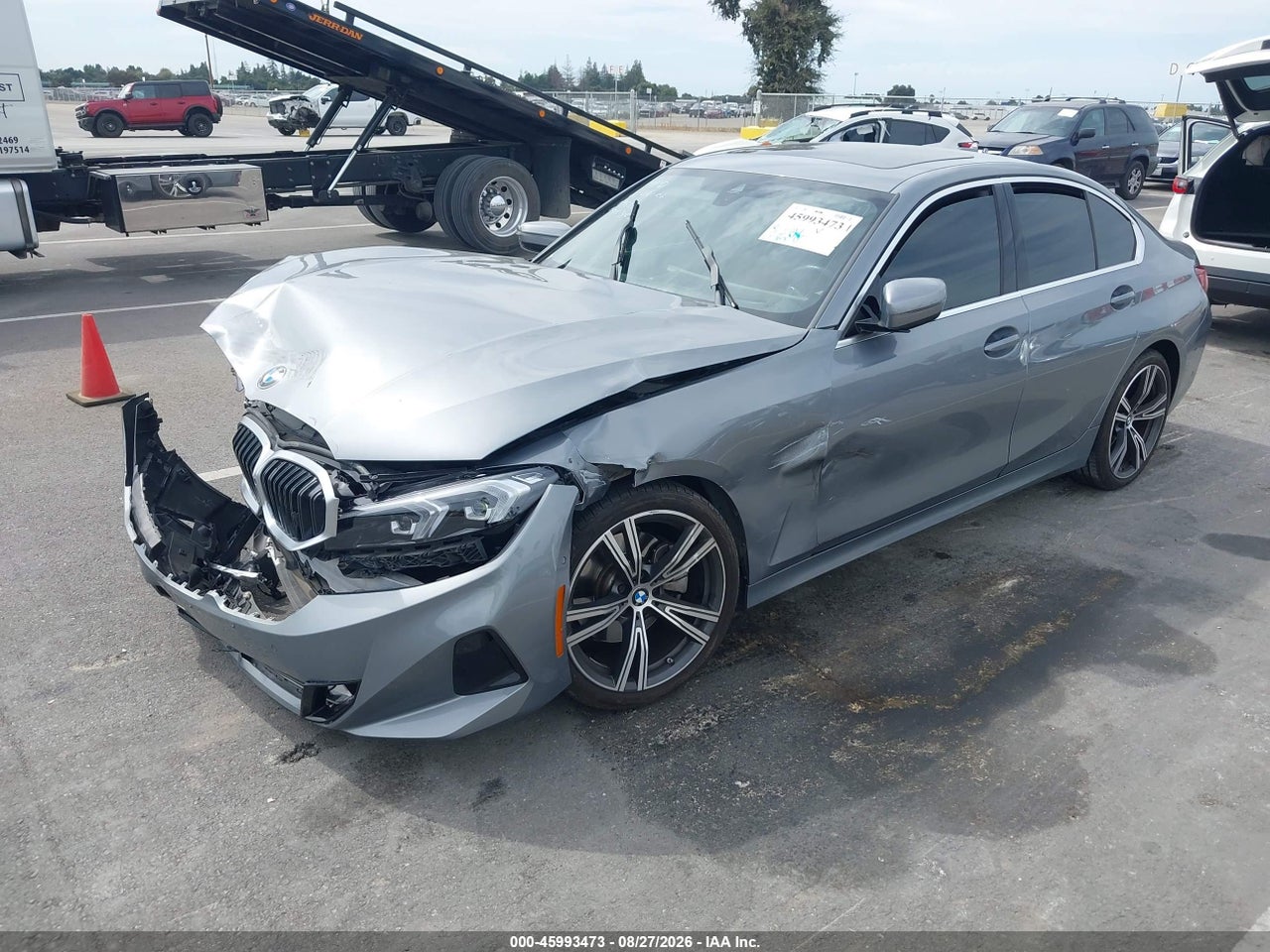 2024 BMW 330I   · 2/11