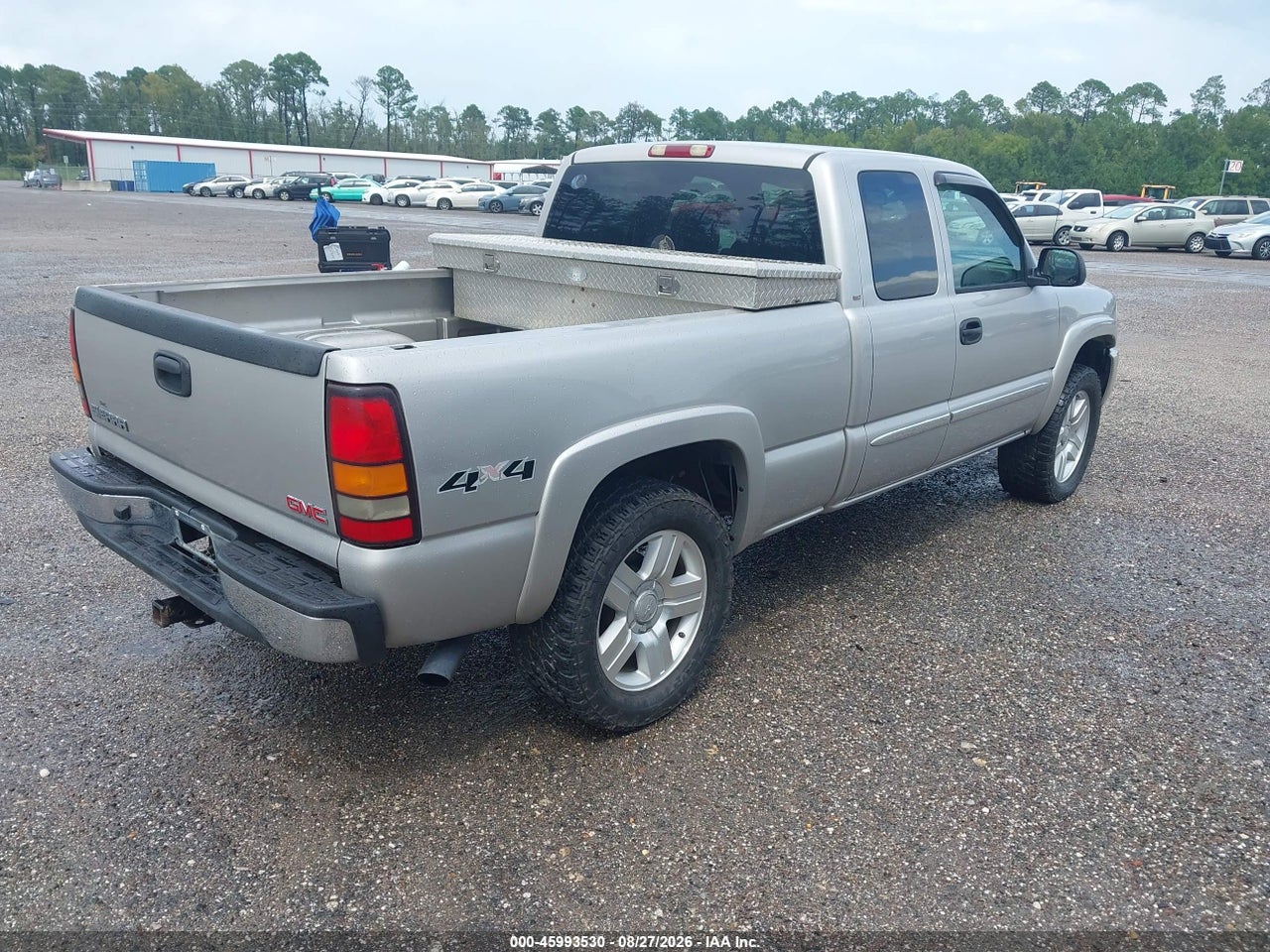 2004 GMC NEW SIERRA K1500 · 4/11