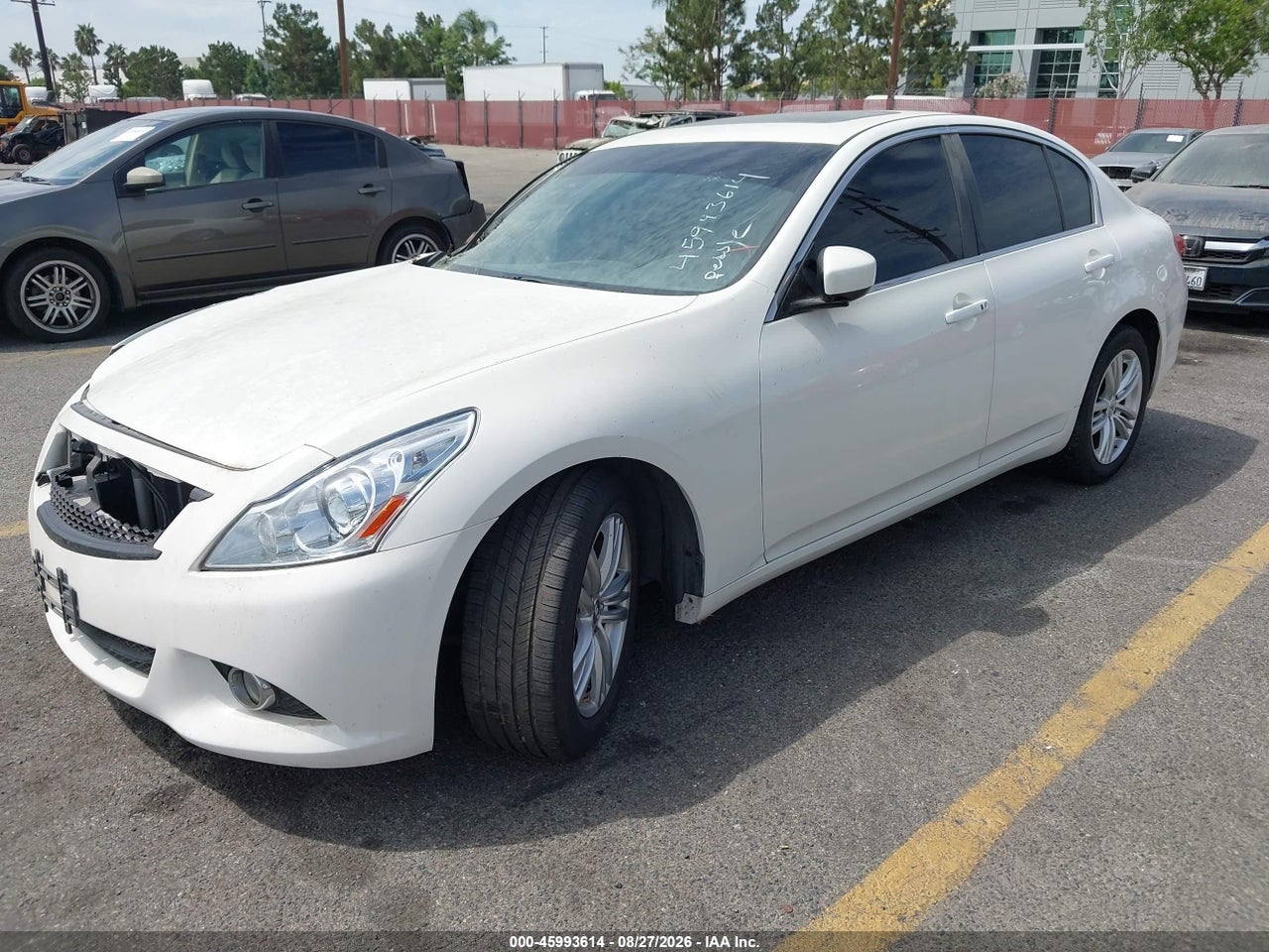 2015 INFINITI Q40 · 2/11