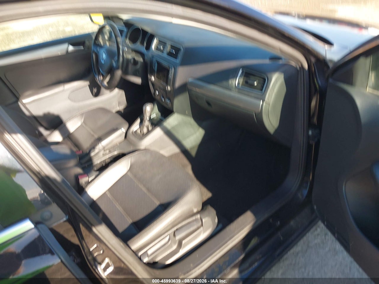 2017 VOLKSWAGEN JETTA 1.4T SE · 5/11
