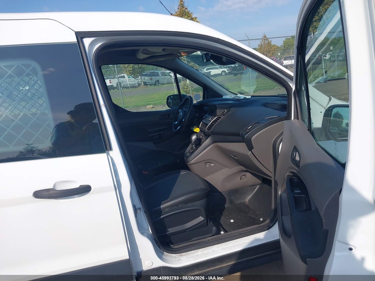 2022 FORD TRANSIT CONNECT XL CARGO VAN · 5/11