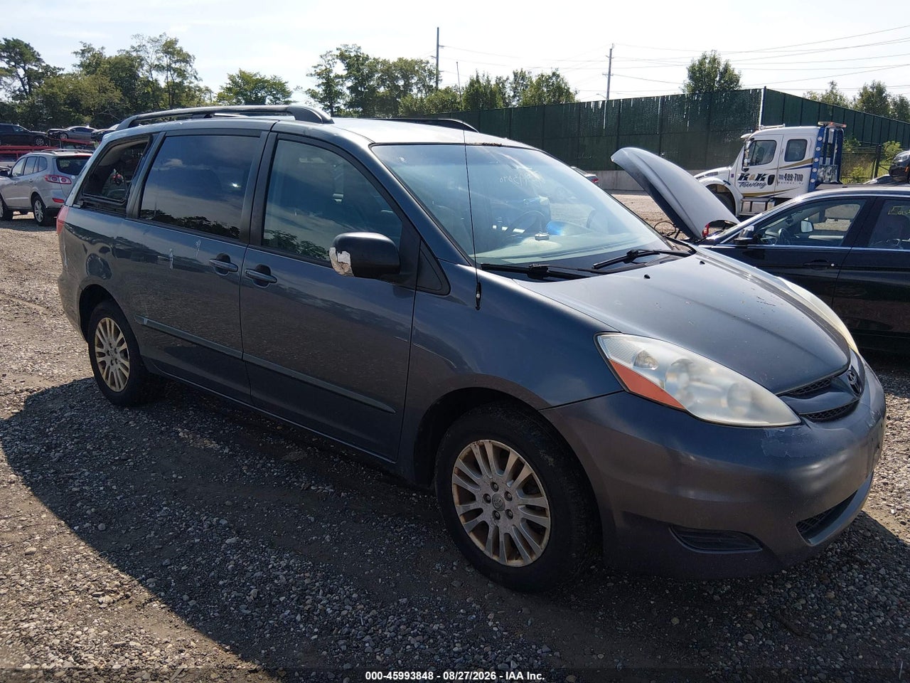 5TDBK23C68S****** · 2008 TOYOTA SIENNA LE