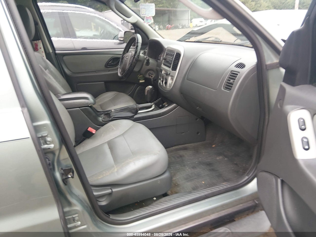 2006 FORD ESCAPE XLT · 5/11