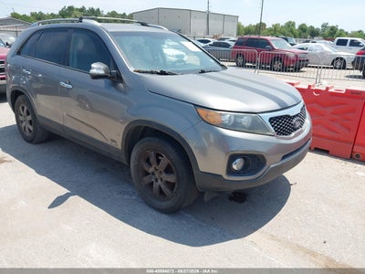 5XYKTDA67DG****** · 2013 KIA SORENTO LX