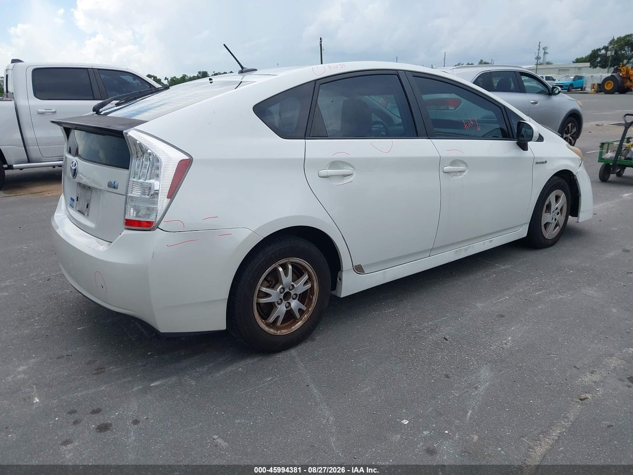 2010 TOYOTA PRIUS III · 4/11