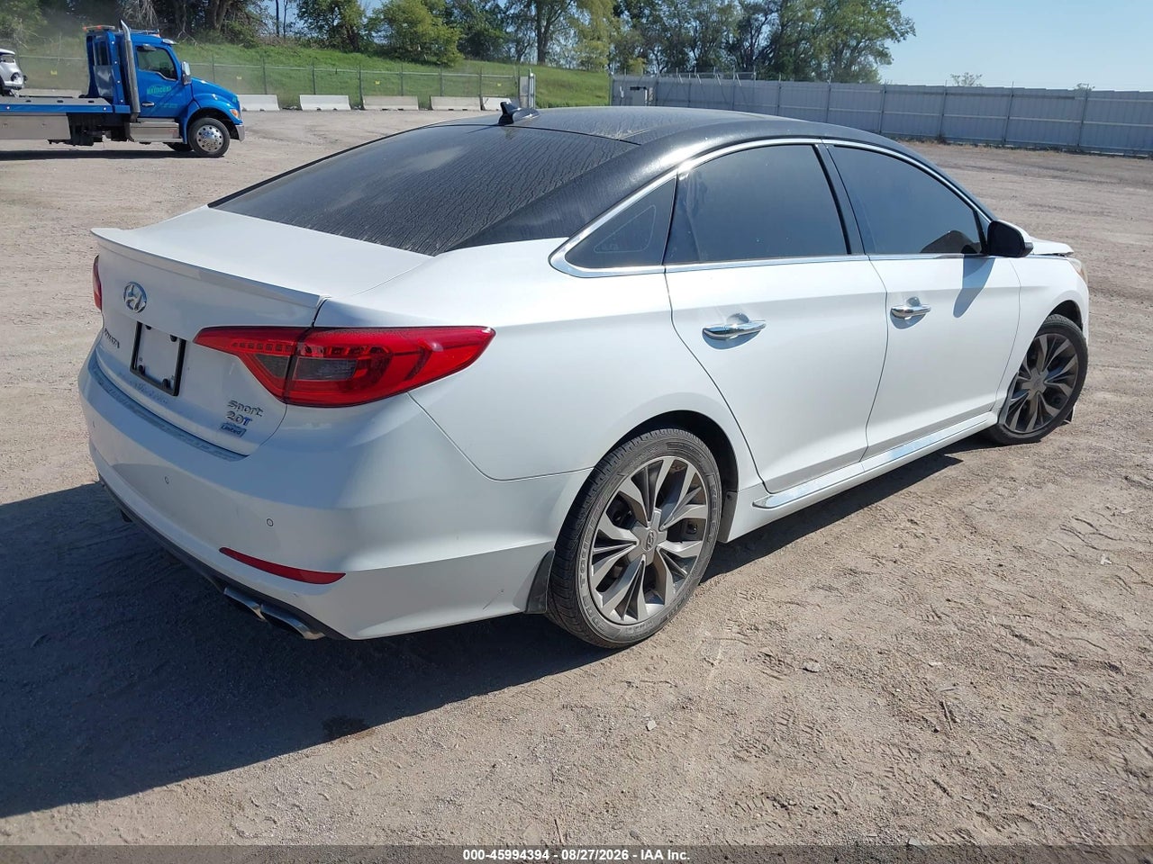 2015 HYUNDAI SONATA LIMITED 2.0T · 4/11