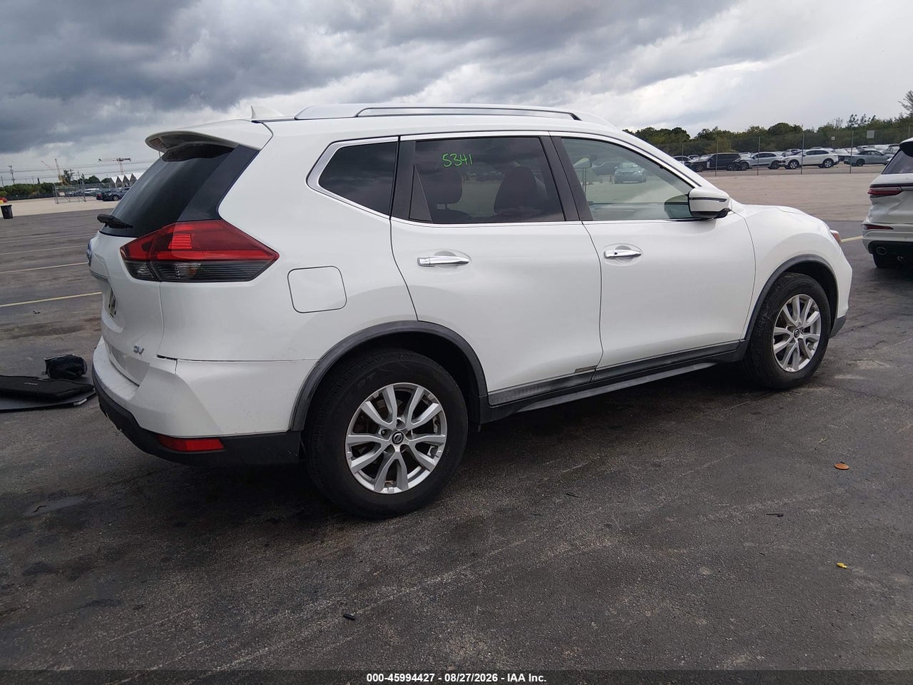 2018 NISSAN ROGUE SV · 4/11