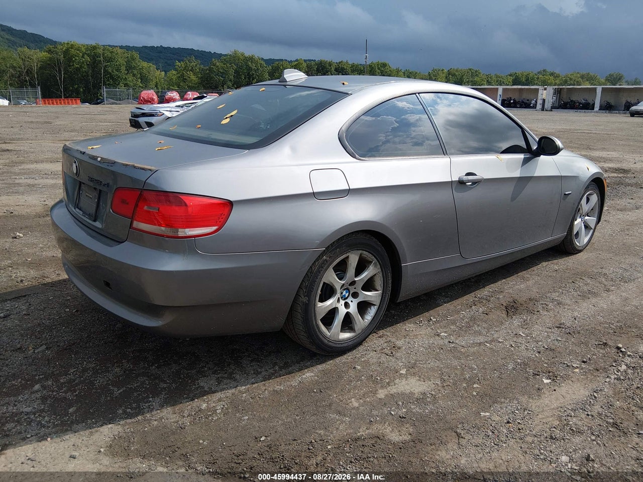 2007 BMW 328XI   · 4/11