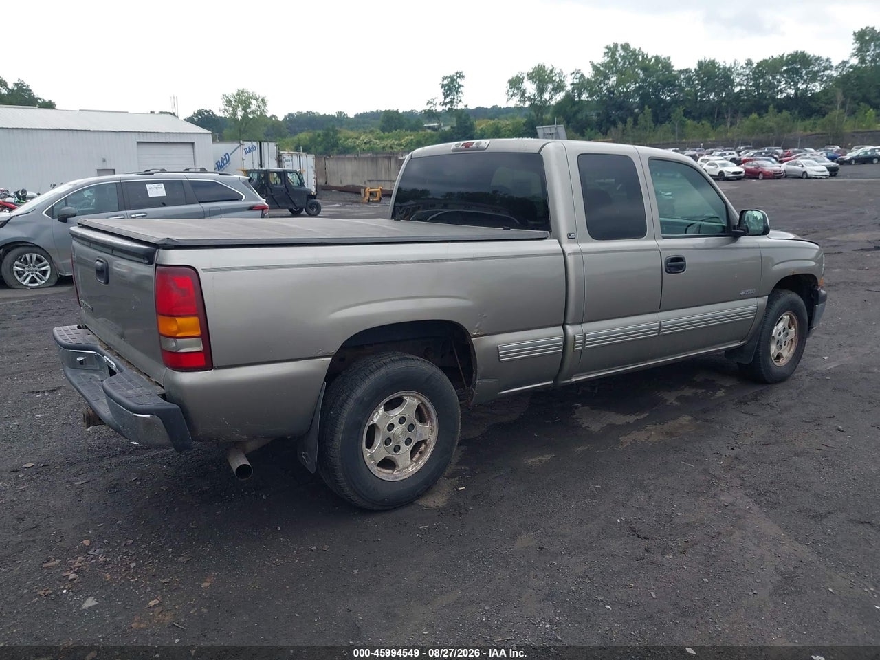 2000 CHEVROLET SILVERADO 1500 LS · 4/11