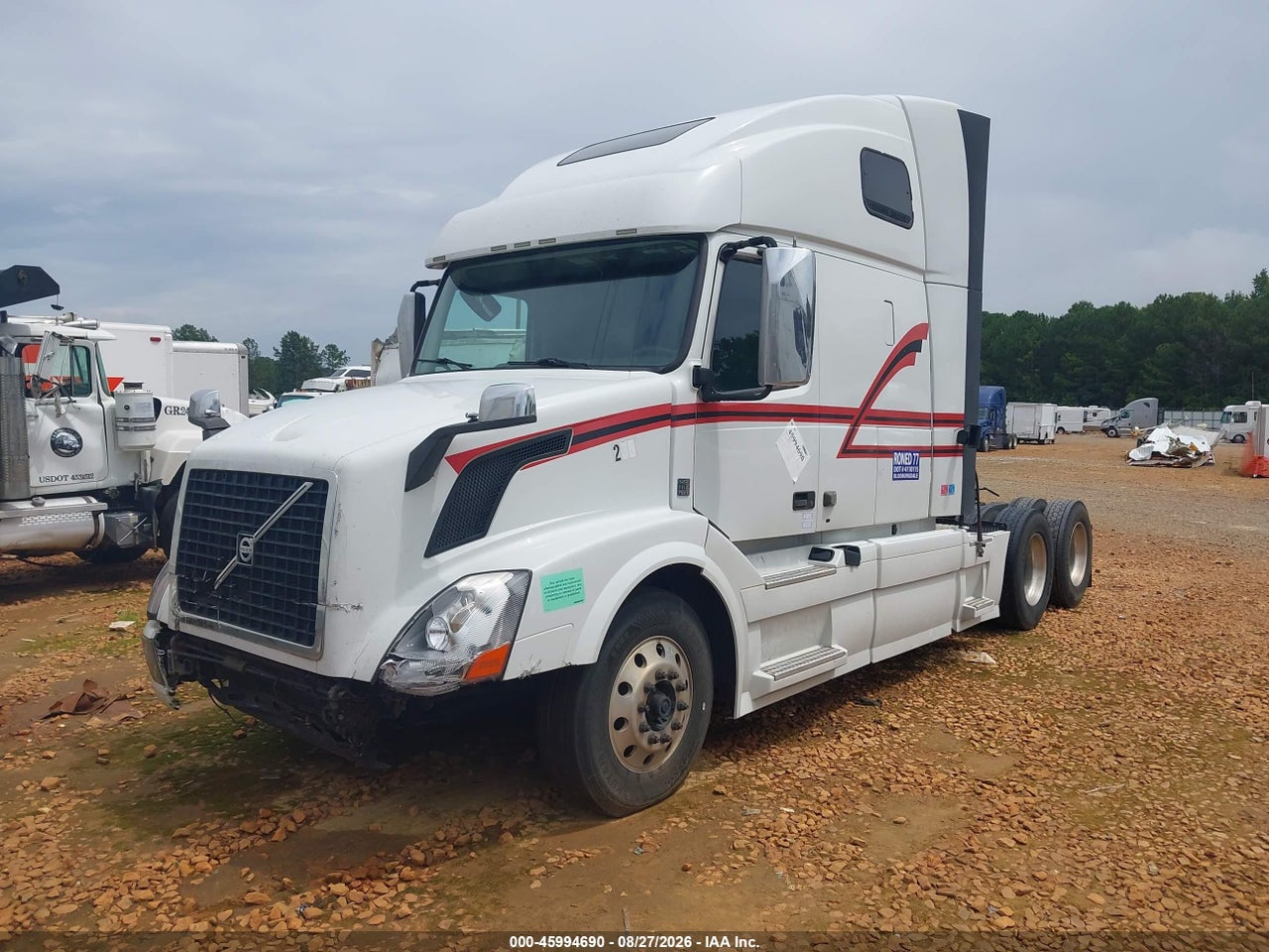 2016 VOLVO VN VNL · 2/4