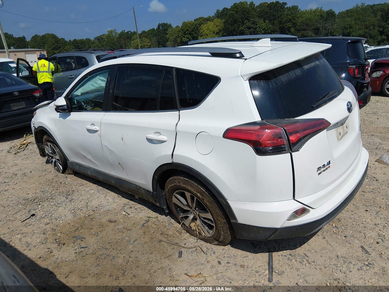 2017 TOYOTA RAV4 XLE · 3/11