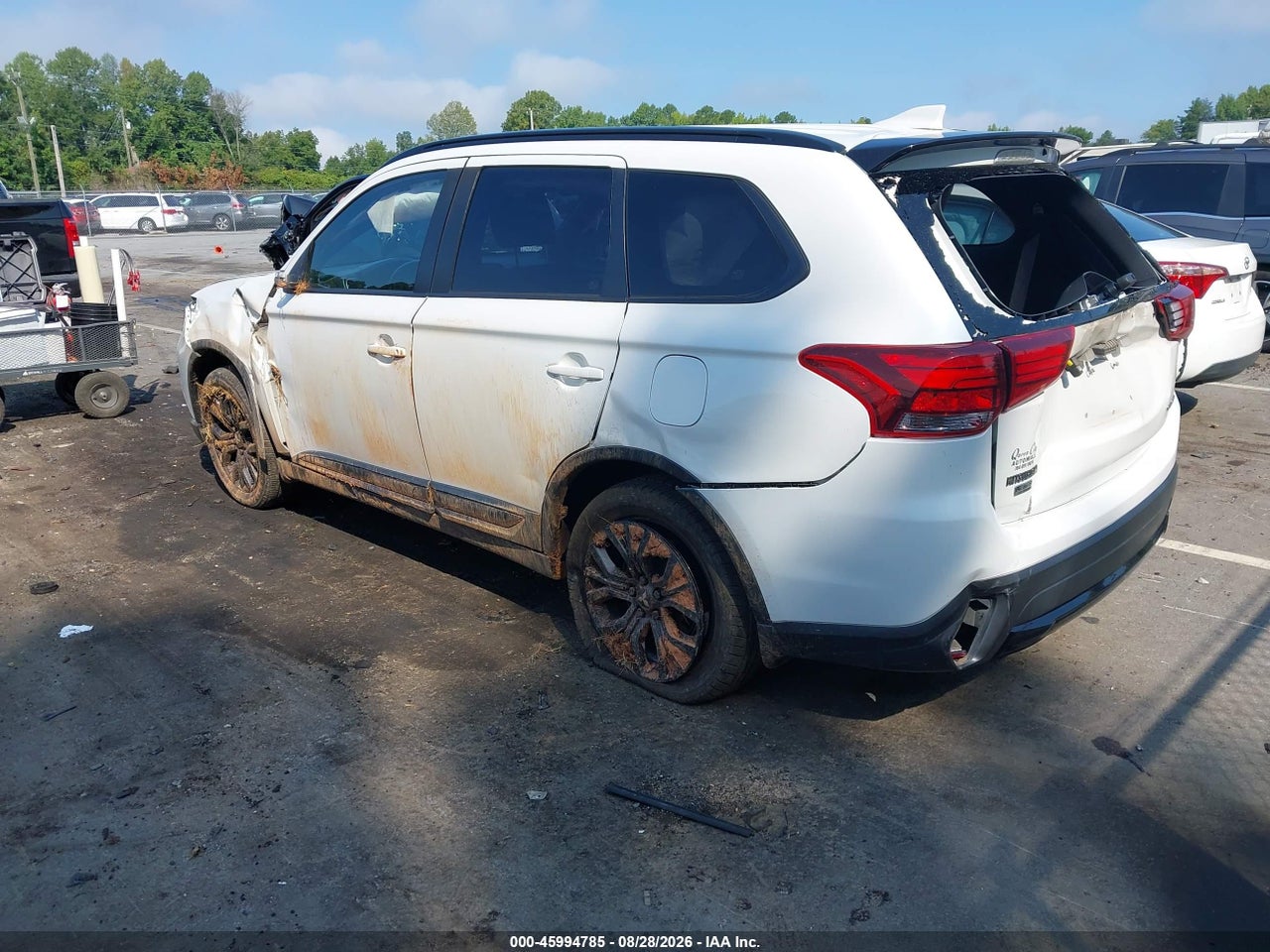 2018 MITSUBISHI OUTLANDER LE · 3/11