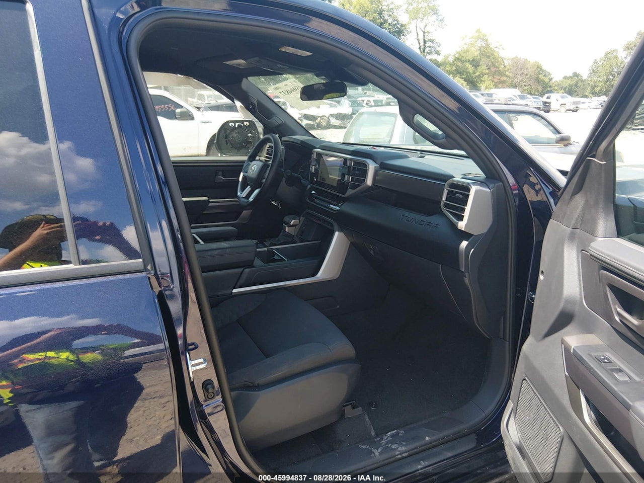 2026 TOYOTA TUNDRA SR5 CREWMAX 5.5' BED · 5/11