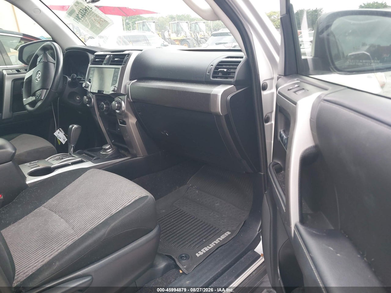 2020 TOYOTA 4RUNNER SR5 · 5/11