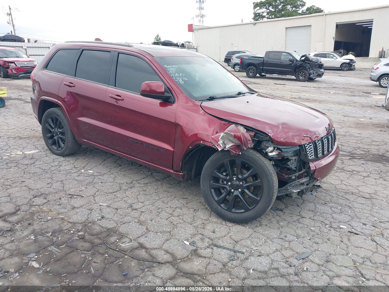1C4RJEAG1JC****** · 2018 JEEP GRAND CHEROKEE ALTITUDE 4X2