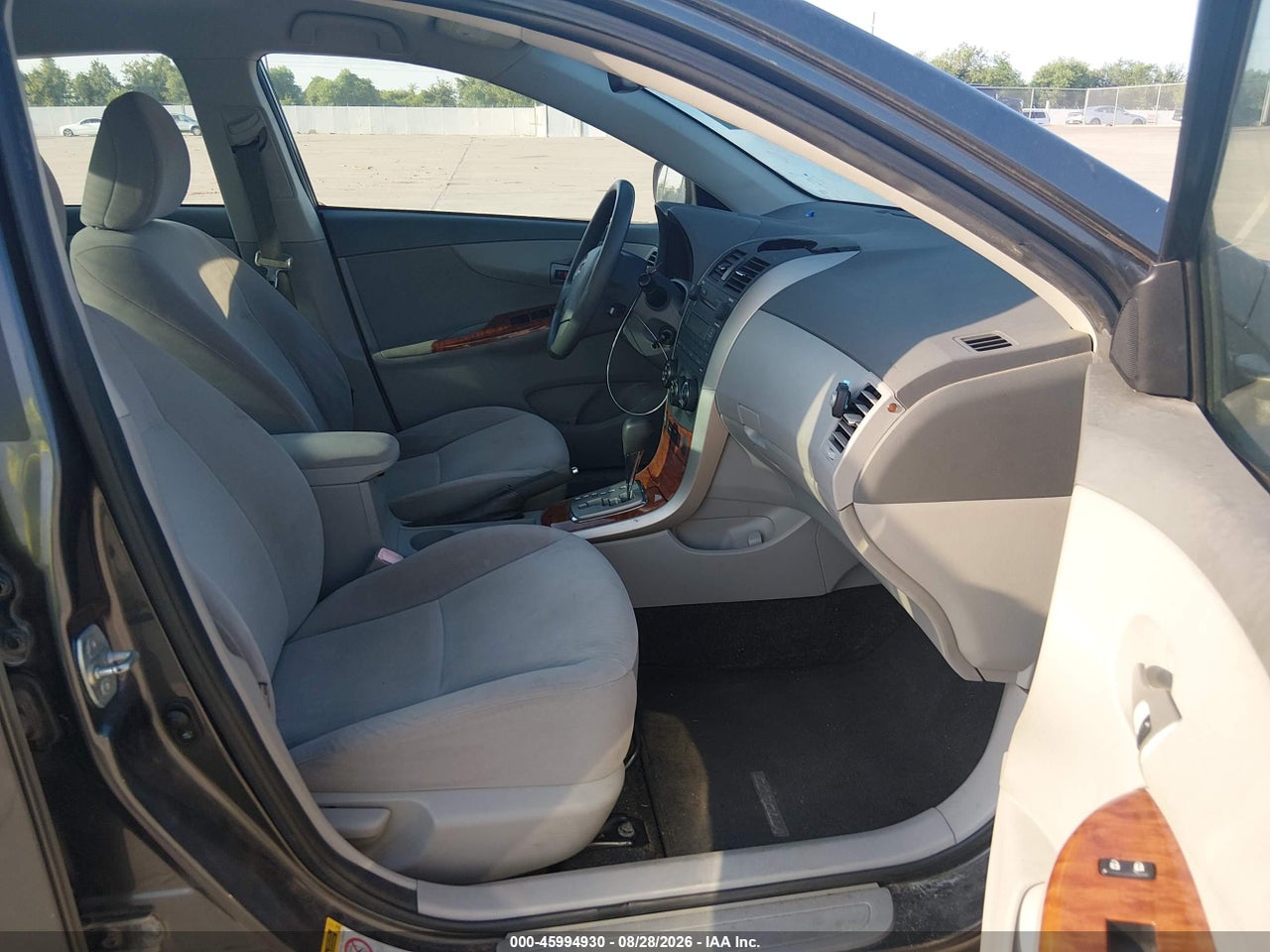 2009 TOYOTA COROLLA XLE · 5/11